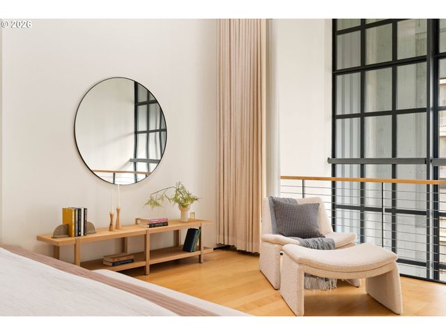 1400 Nw IRVING St 713, Portland, OR 97209