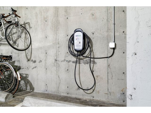 1400 Nw IRVING St 713, Portland, OR 97209