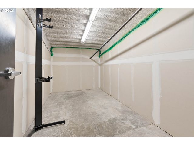 1400 Nw IRVING St 713, Portland, OR 97209