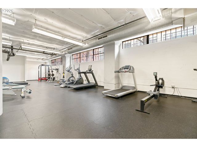 1400 Nw IRVING St 713, Portland, OR 97209