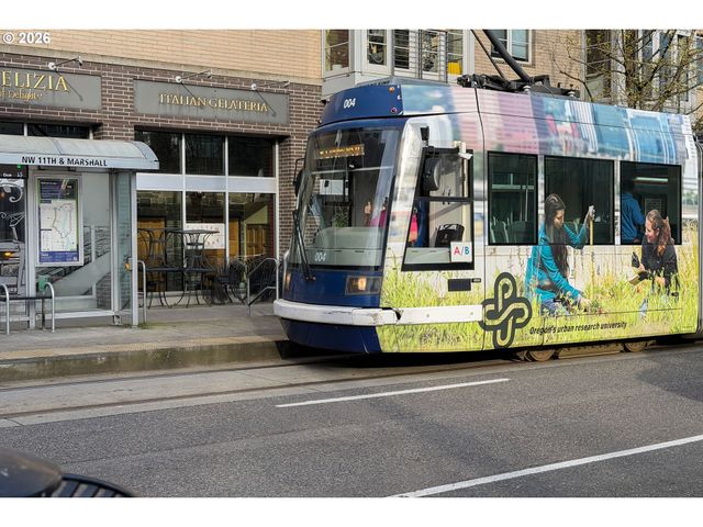 1400 Nw IRVING St 713, Portland, OR 97209