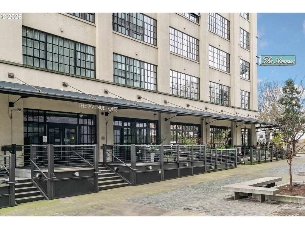 1400 Nw IRVING St 713, Portland, OR 97209