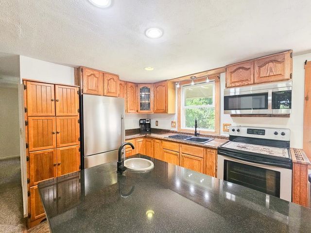 110 Tuttle Lane, Greenland, NH 03840