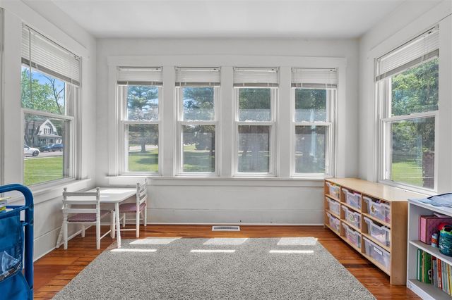 398 W Napier Avenue, Benton Harbor, MI 49022