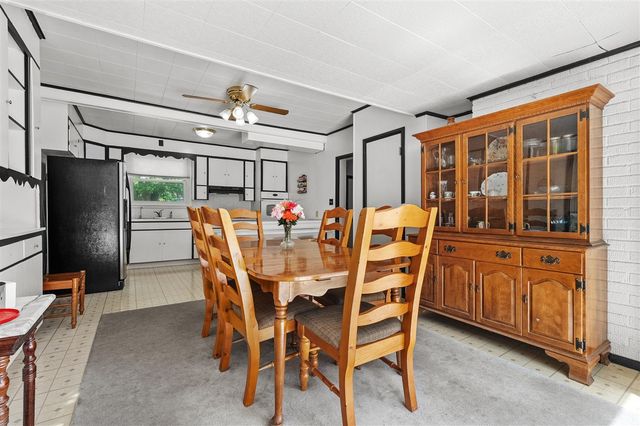 398 W Napier Avenue, Benton Harbor, MI 49022