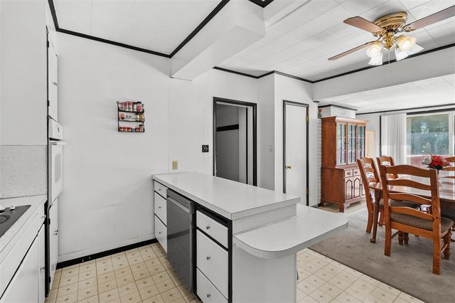398 W Napier Avenue, Benton Harbor, MI 49022