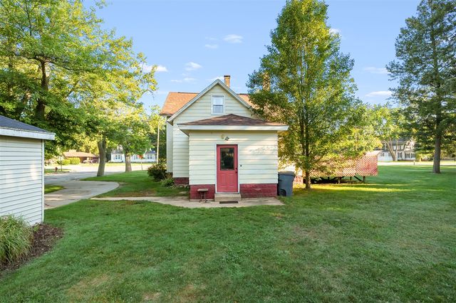398 W Napier Avenue, Benton Harbor, MI 49022