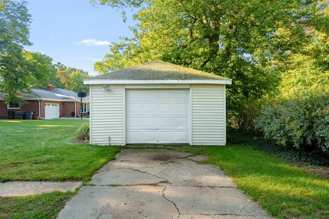 398 W Napier Avenue, Benton Harbor, MI 49022