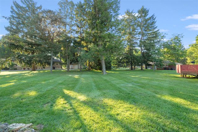 398 W Napier Avenue, Benton Harbor, MI 49022