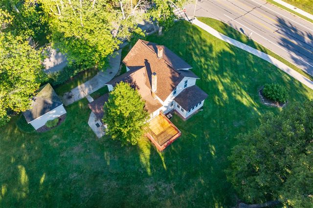 398 W Napier Avenue, Benton Harbor, MI 49022