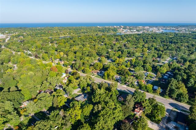 398 W Napier Avenue, Benton Harbor, MI 49022