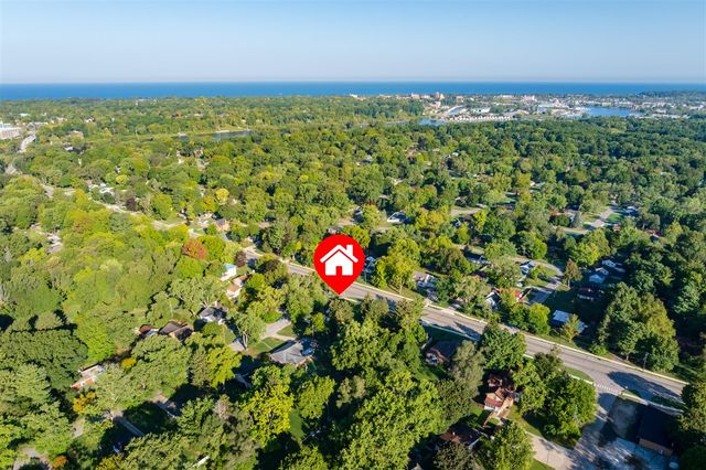398 W Napier Avenue, Benton Harbor, MI 49022