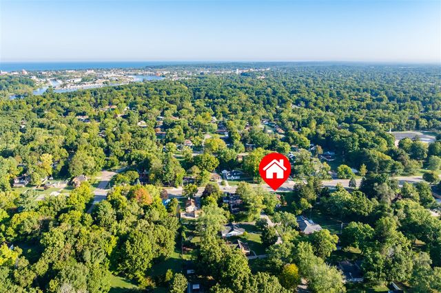 398 W Napier Avenue, Benton Harbor, MI 49022
