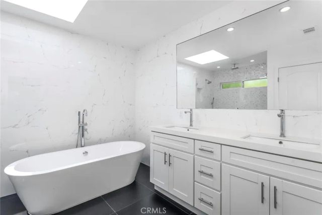 1444 Stearns Drive, Los Angeles, CA 90035