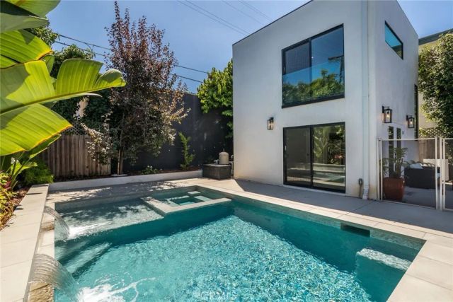 1444 Stearns Drive, Los Angeles, CA 90035