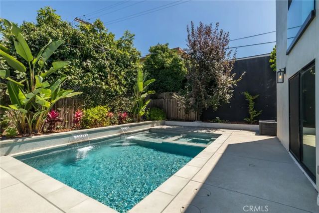 1444 Stearns Drive, Los Angeles, CA 90035