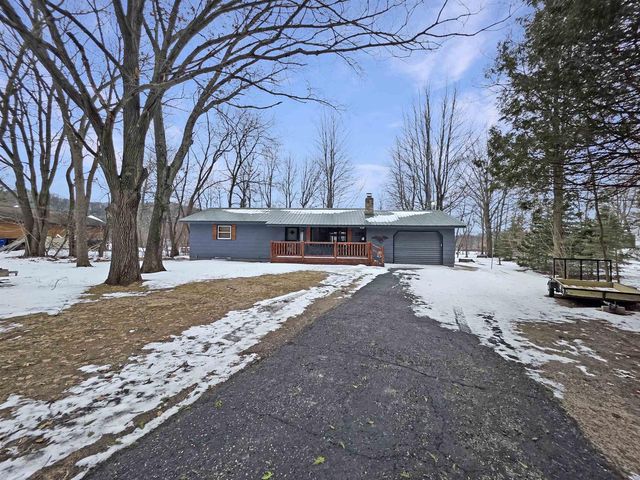 1148 Dakota Avenue, Friendship, WI 53934