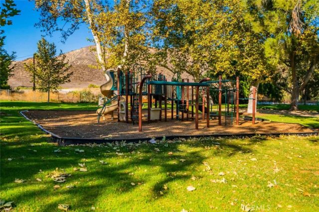 27061 Esward, Agoura Hills, CA 91301