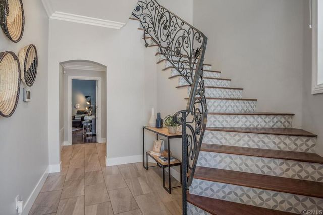 109 Rios Court, Solana Beach, CA 92075