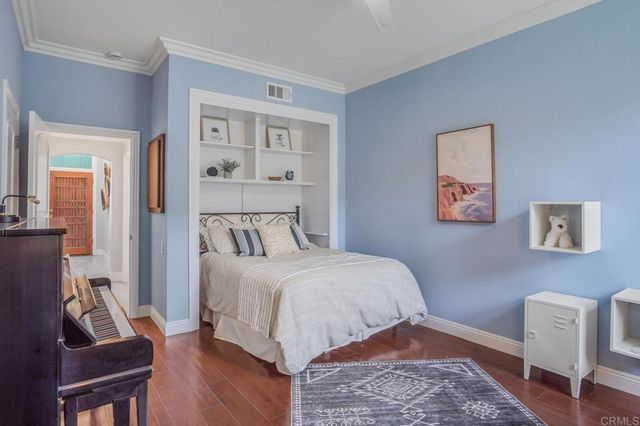 109 Rios Court, Solana Beach, CA 92075