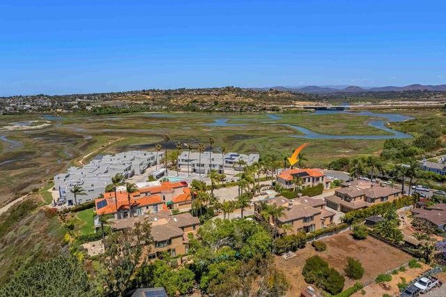 109 Rios Court, Solana Beach, CA 92075