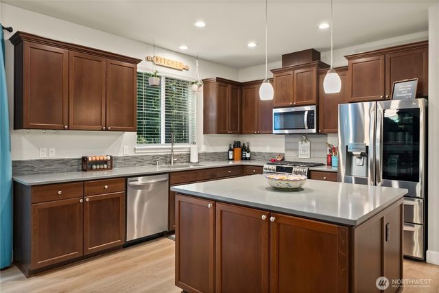 3057 SE Spring Creek Road, Port Orchard, WA 98367