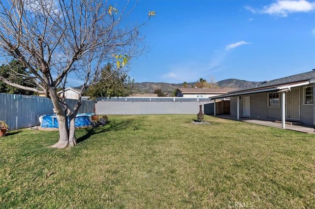 4694 N Mayfield, San Bernardino, CA 92407