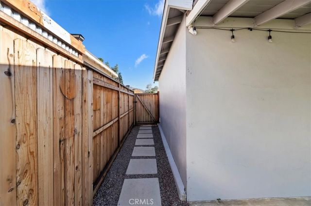 4694 N Mayfield, San Bernardino, CA 92407