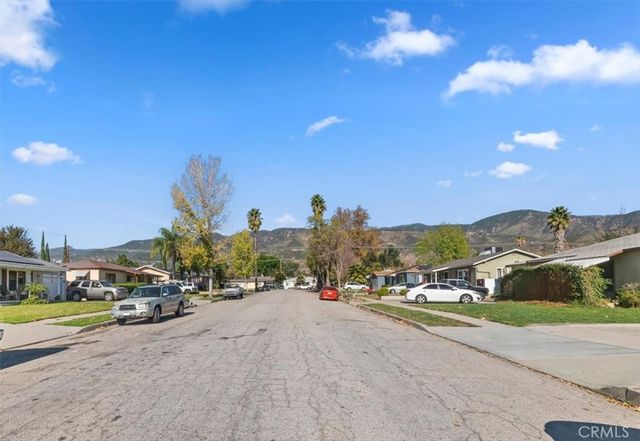 4694 N Mayfield, San Bernardino, CA 92407
