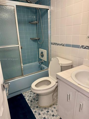 201 180 th Dr 114, Sunny Isles Beach, FL 33160
