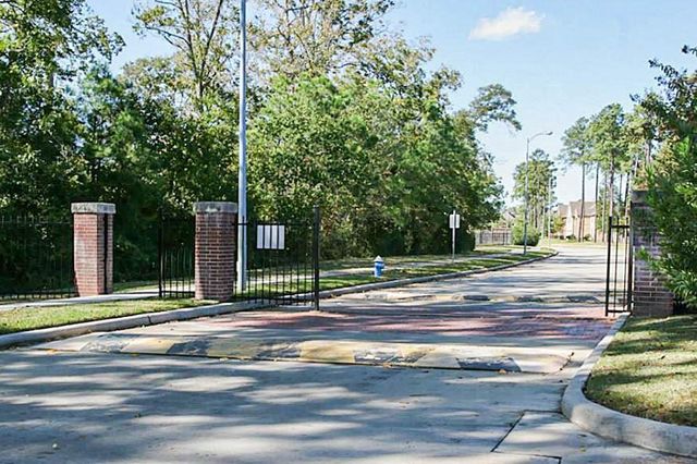 659 Cypresswood Trace, Spring, TX 77373