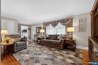 7 Spier Drive, Livingston, NJ 07039