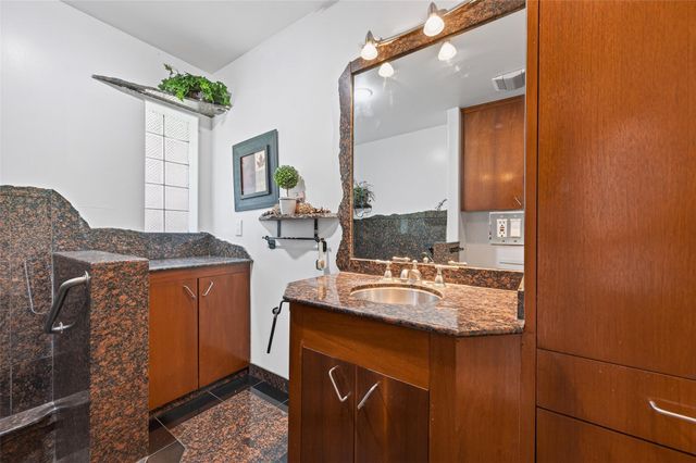 16914 Creeksouth Road, Houston, TX 77068