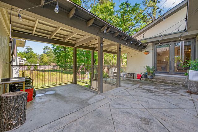 16914 Creeksouth Road, Houston, TX 77068