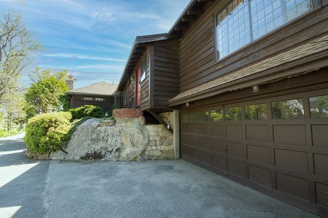 19 Hobart Lane, Cohasset, MA 02025