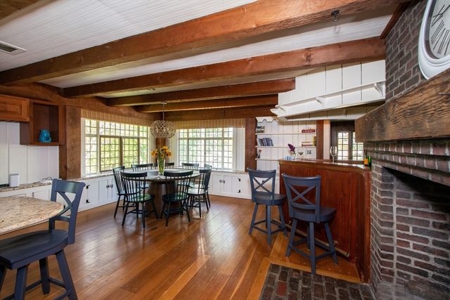 19 Hobart Lane, Cohasset, MA 02025