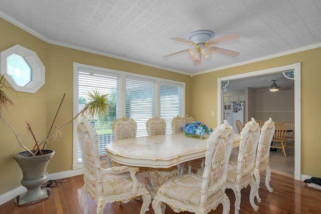 4967 S Buckingham Lane, Springfield, MO 65810