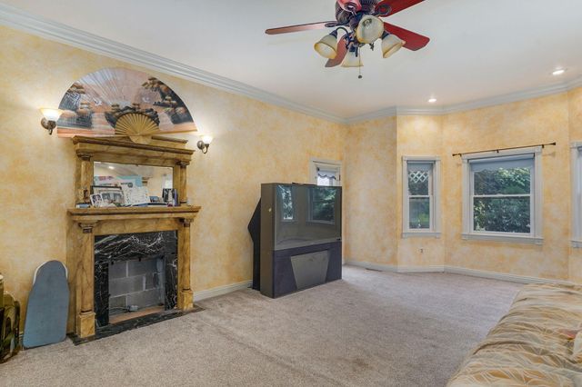 4967 S Buckingham Lane, Springfield, MO 65810