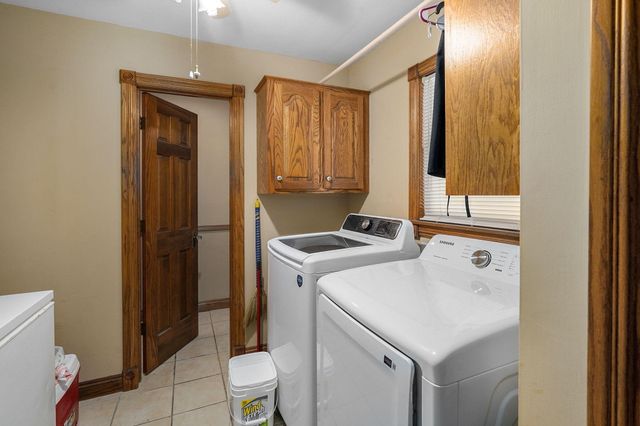 4967 S Buckingham Lane, Springfield, MO 65810