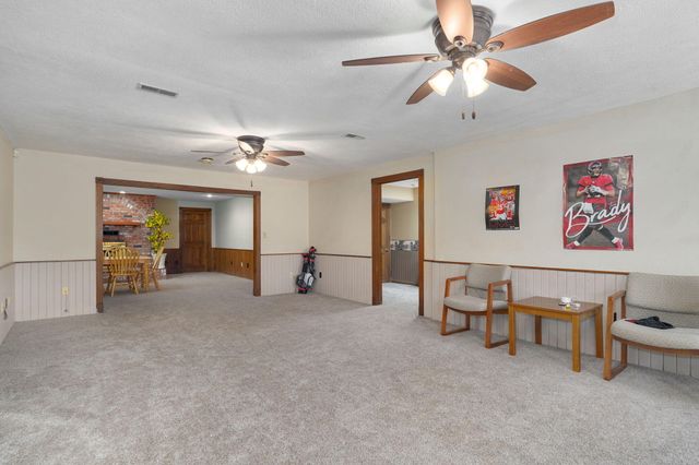 4967 S Buckingham Lane, Springfield, MO 65810
