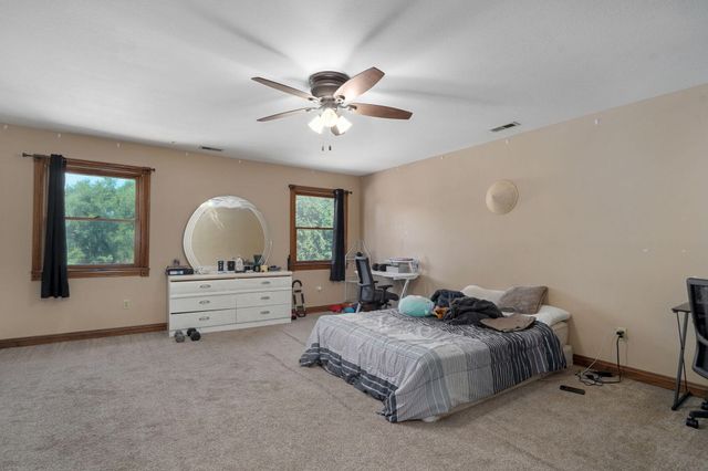 4967 S Buckingham Lane, Springfield, MO 65810