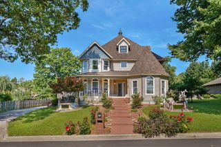 4967 S Buckingham Lane, Springfield, MO 65810