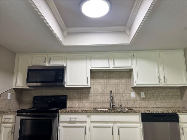 14777 Wunderlich Drive 103, Houston, TX 77069