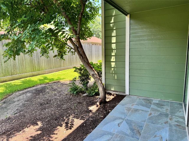 14777 Wunderlich Drive 103, Houston, TX 77069