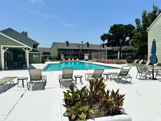 14777 Wunderlich Drive 103, Houston, TX 77069