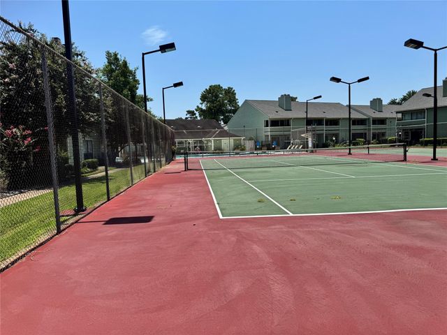 14777 Wunderlich Drive 103, Houston, TX 77069