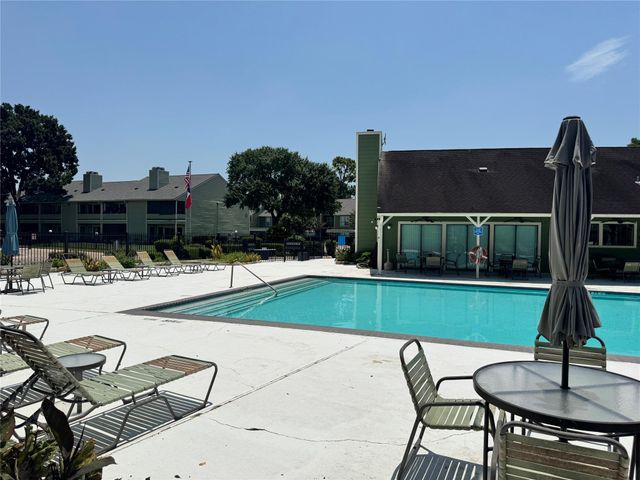 14777 Wunderlich Drive 103, Houston, TX 77069