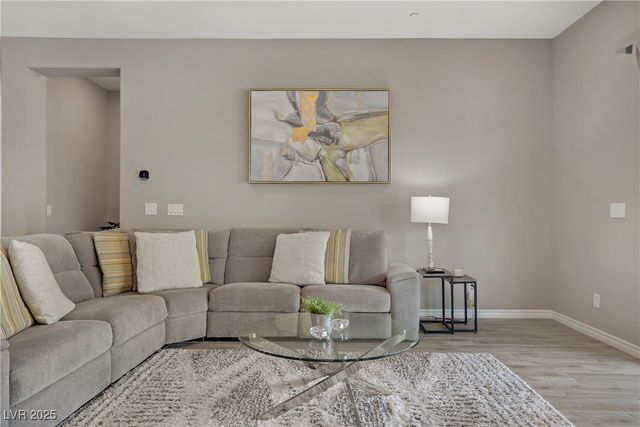 8 Reflection Cove Drive, Henderson, NV 89011