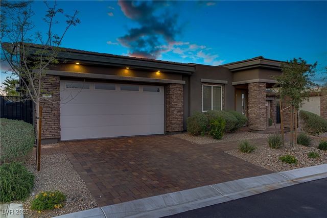 8 Reflection Cove Drive, Henderson, NV 89011