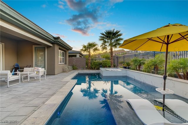 8 Reflection Cove Drive, Henderson, NV 89011